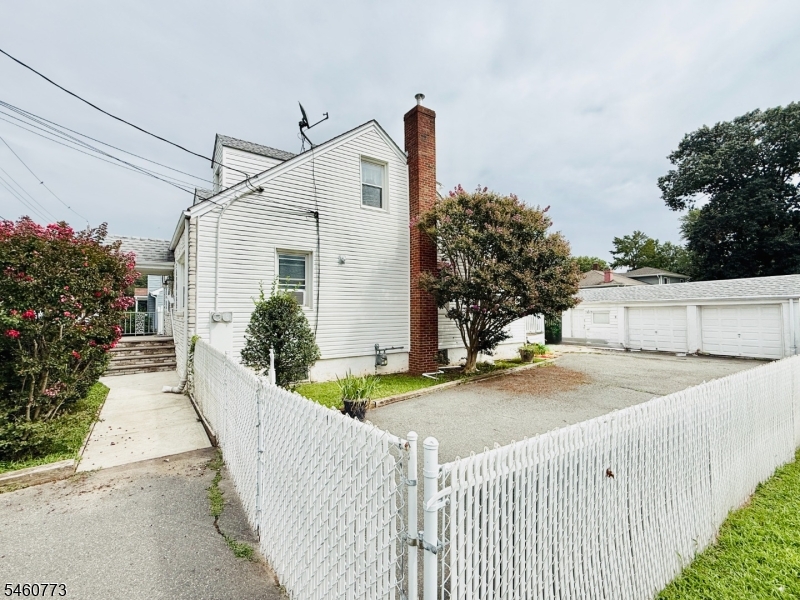 674 Cedar St Property Photo 40