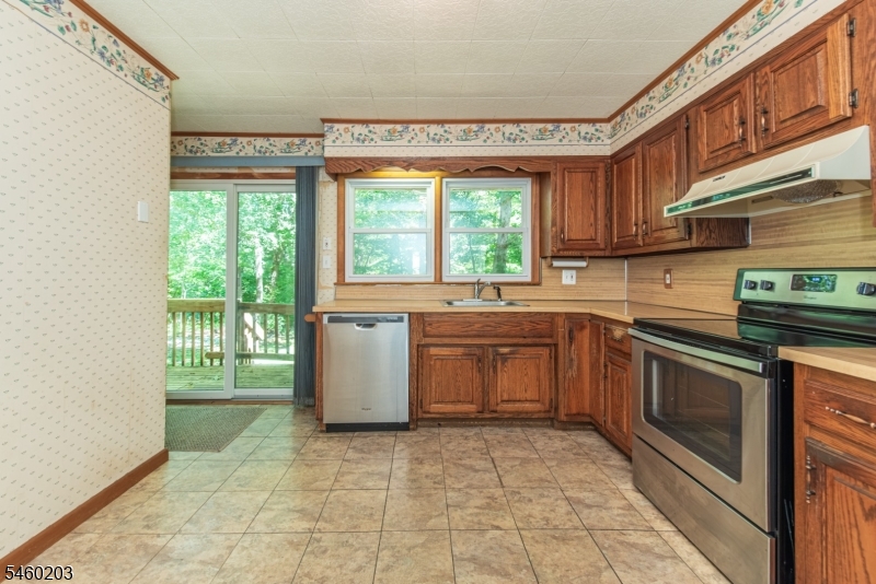 9 Little Paint Way Property Photo 8