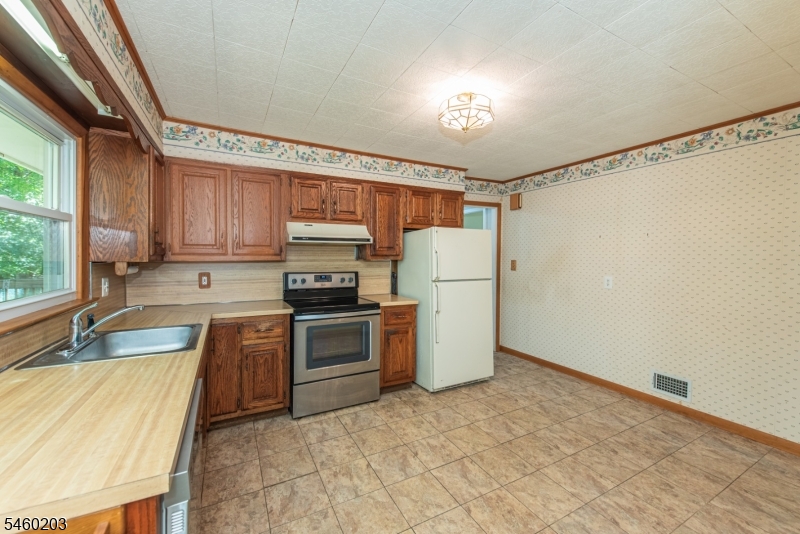 9 Little Paint Way Property Photo 10