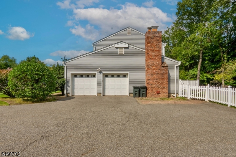 15 Torbet Dr Property Photo 3