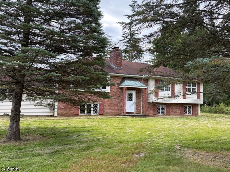 73 Canfield Rd Property Photo 2