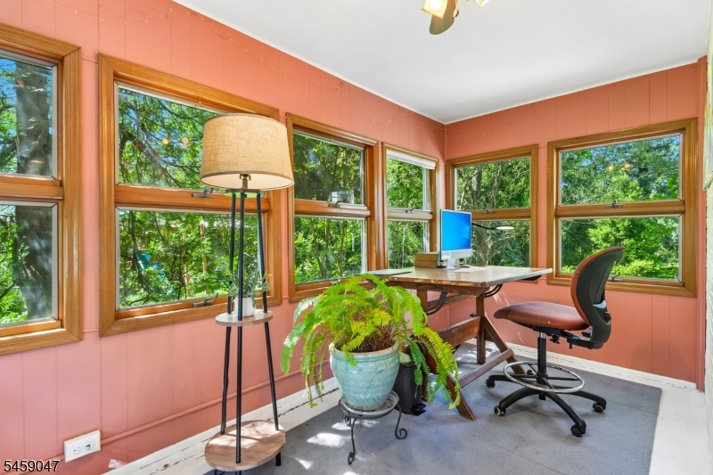 139 Forest Ave Property Photo 15