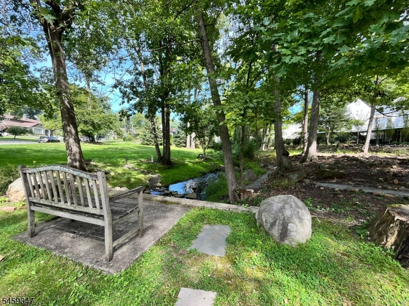 139 Forest Ave Property Photo 38