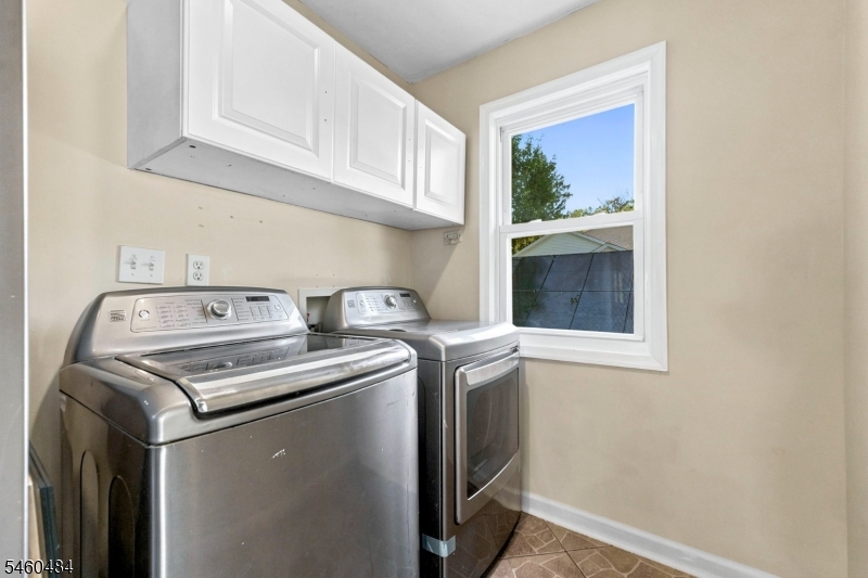 1176 Julia St Property Photo 12