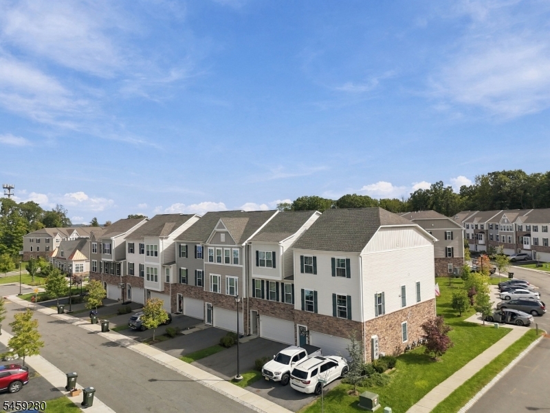 14 Clausen Ct Property Photo 1
