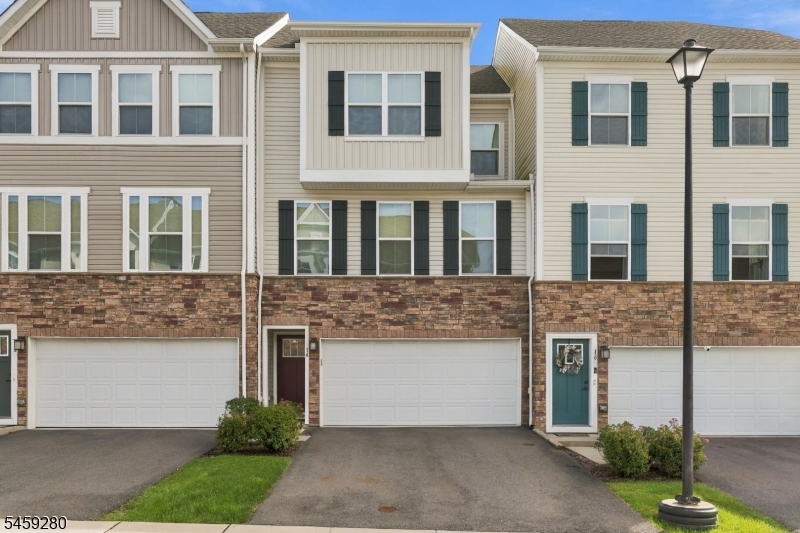 14 Clausen Ct Property Photo 6