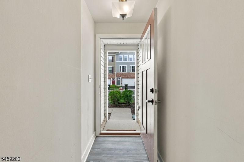 14 Clausen Ct Property Photo 8