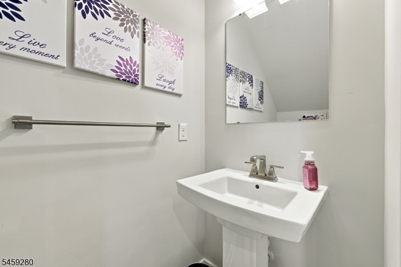 14 Clausen Ct Property Photo 21
