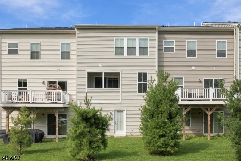 14 Clausen Ct Property Photo 38