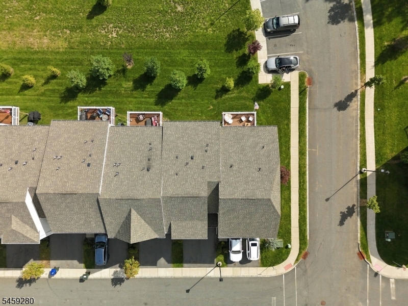 14 Clausen Ct Property Photo 43