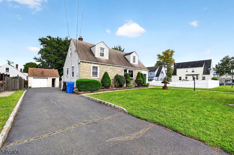 12 Cornell St Property Photo 1