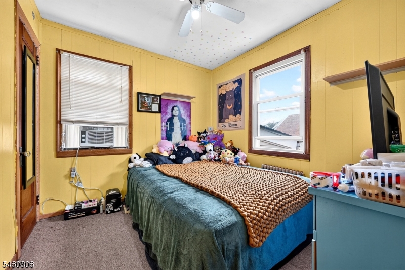 12 Cornell St Property Photo 10