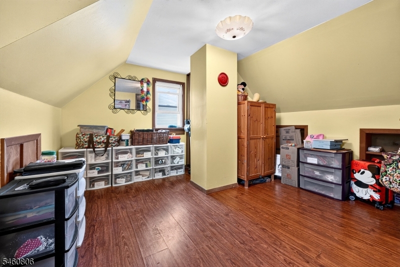 12 Cornell St Property Photo 14
