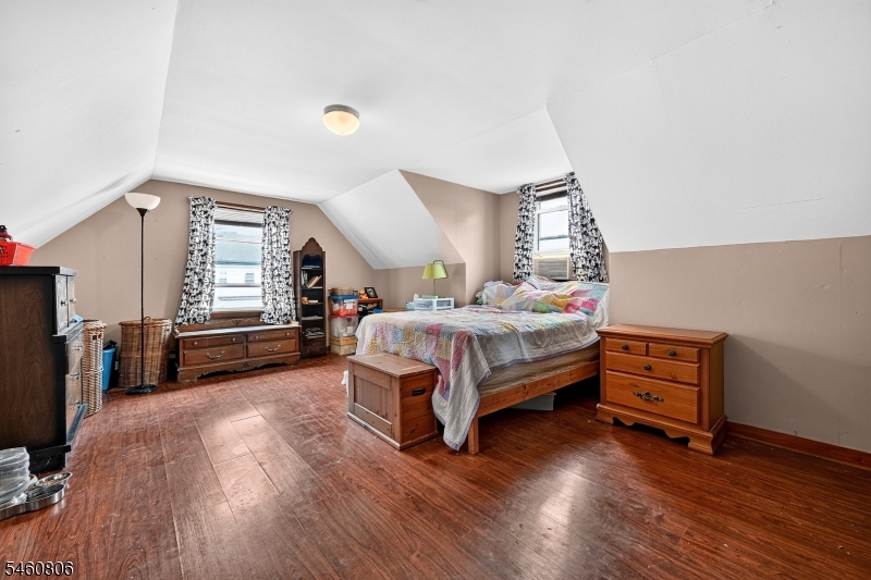 12 Cornell St Property Photo 15
