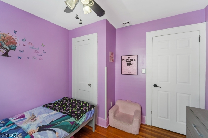 149 E Clay Ave Property Photo 17