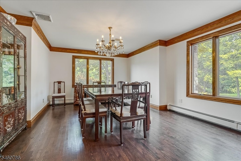3 Manrodt Ct Property Photo 10