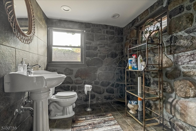 3 Manrodt Ct Property Photo 26