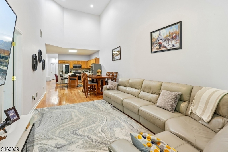 33 Spring Hollow Rd Property Photo 41