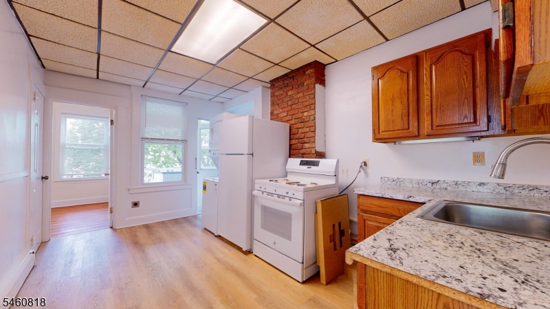518 Forest St Property Photo 1