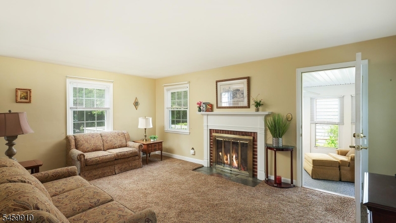 11 Munsee Dr Property Photo 6