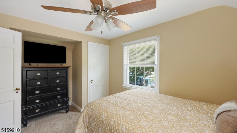 11 Munsee Dr Property Photo 19