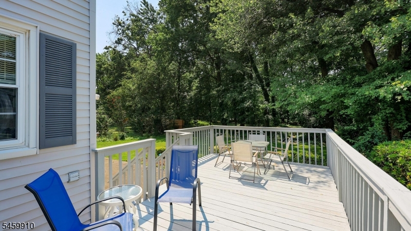 11 Munsee Dr Property Photo 28