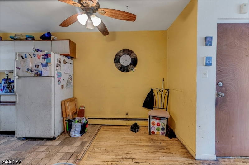 378 Valley St A2 Property Photo 7