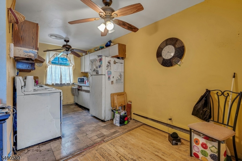 378 Valley St A2 Property Photo 8