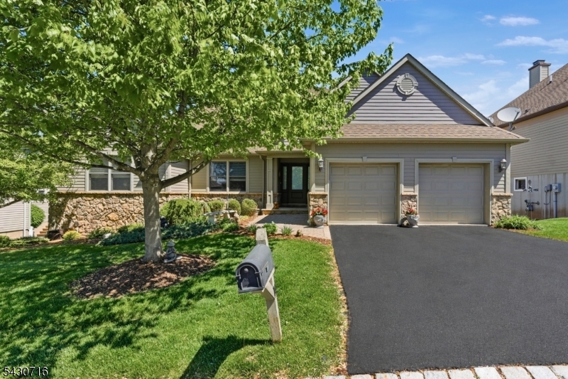 14 Wentworth Ct Property Photo 3