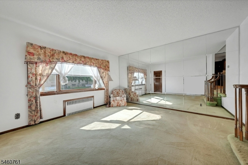 230 Lincoln Pl Property Photo 18