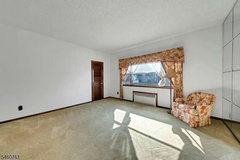 230 Lincoln Pl Property Photo 19