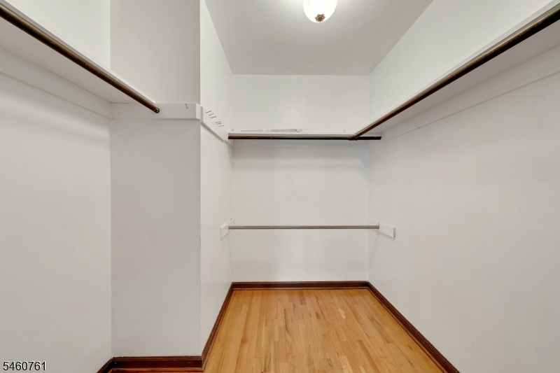 230 Lincoln Pl Property Photo 25