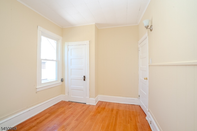 55 Thompson St Property Photo 21