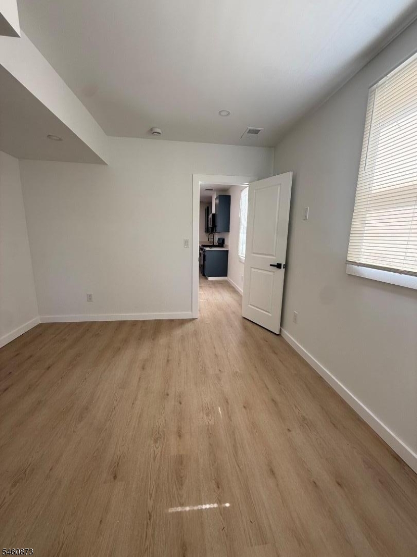 94 Broughton Ave 2a Property Photo 4