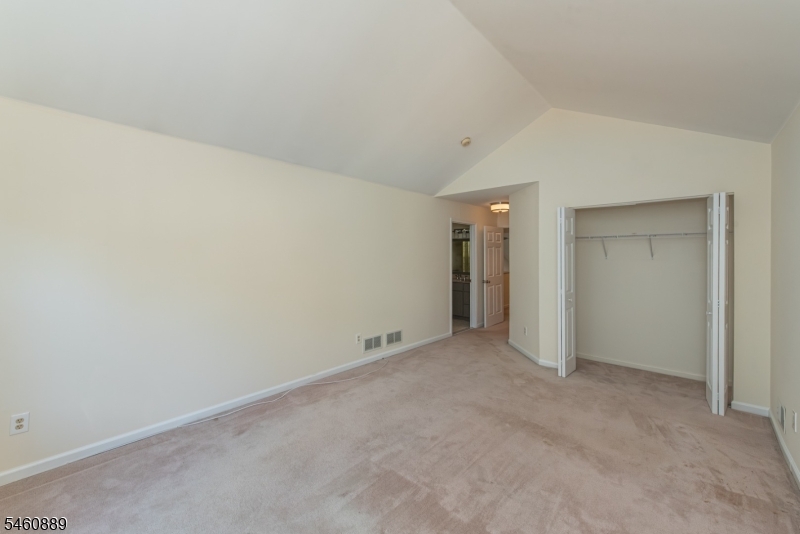 122 Woodmont Dr Property Photo 12