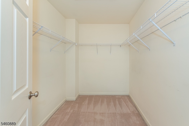 122 Woodmont Dr Property Photo 14