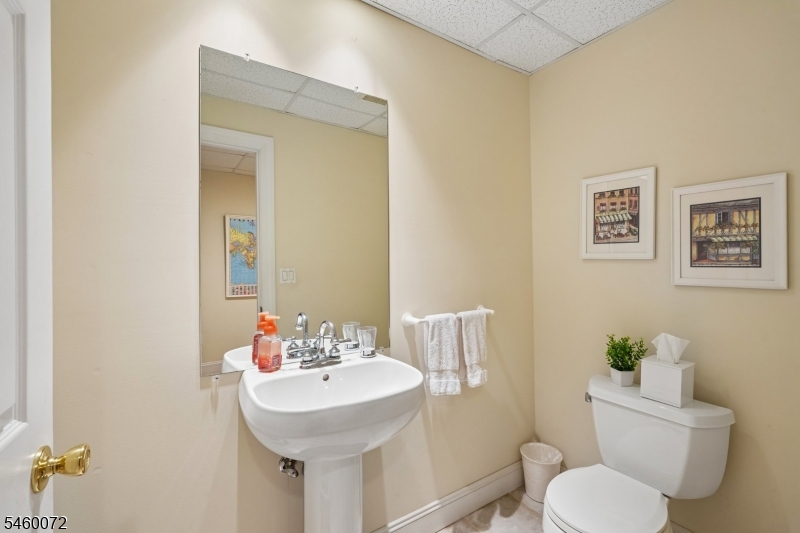 16 Apple Ln Property Photo 33