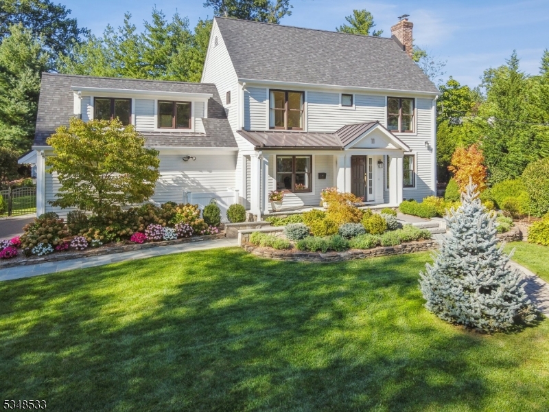 11 Meadowbrook Ct Property Photo 1