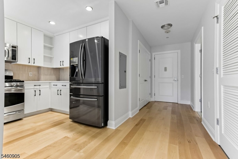 48 S Park St 517 Property Photo 12