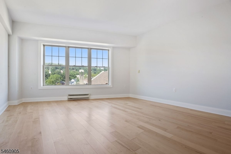 48 S Park St 517 Property Photo 27
