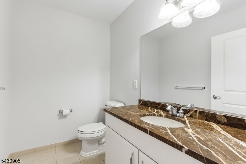 48 S Park St 517 Property Photo 34