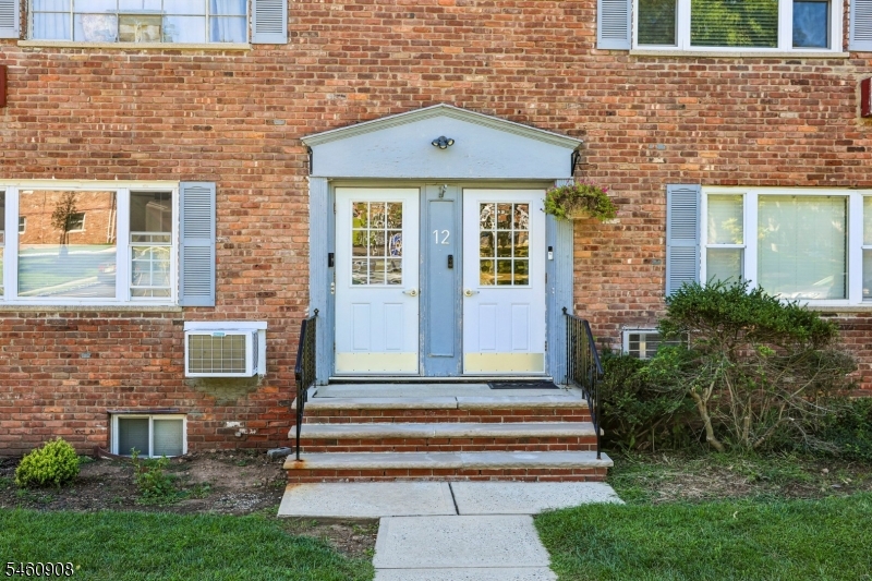 12 Wedgewood Dr 13 Property Photo 2