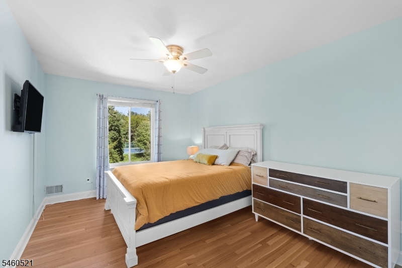 38 Park St H Property Photo 16