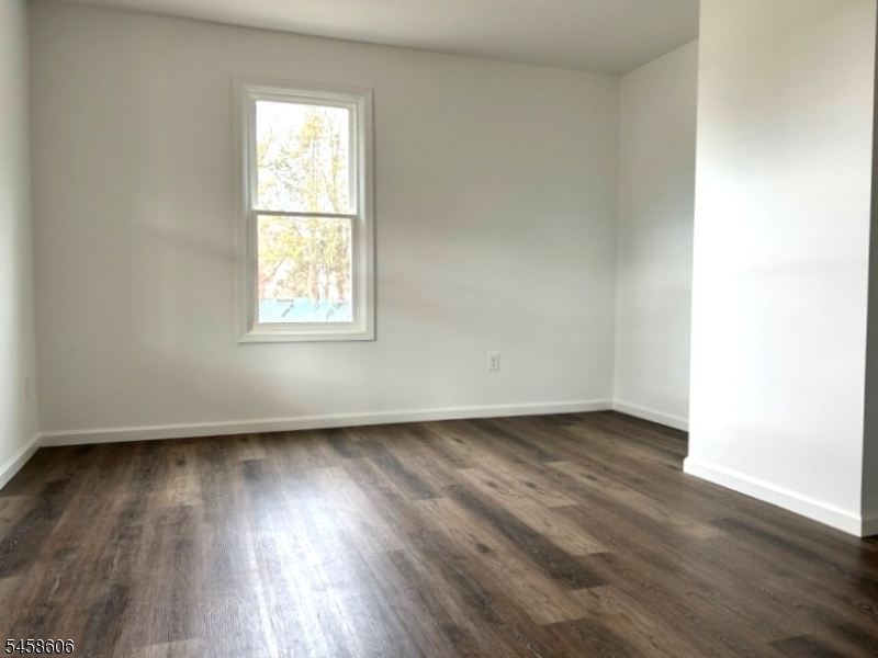 19 South St Property Photo 5
