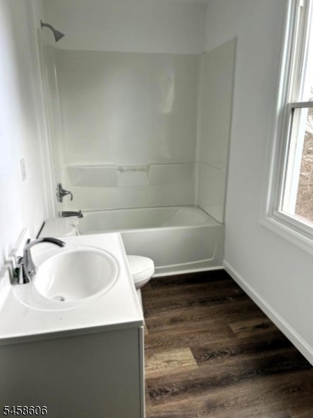 19 South St Property Photo 16