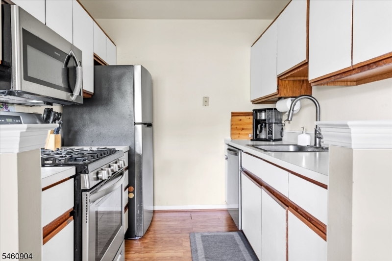 303 Tavistock Property Photo 5