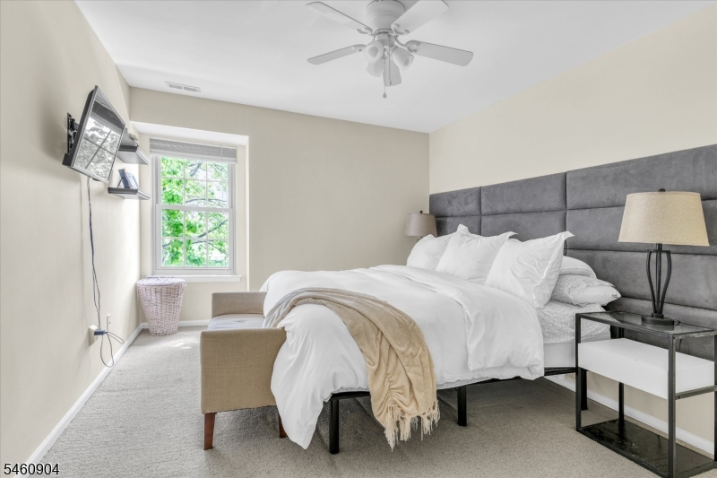 303 Tavistock Property Photo 8