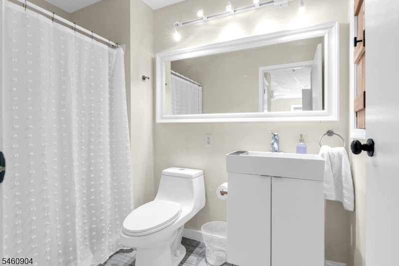 303 Tavistock Property Photo 9