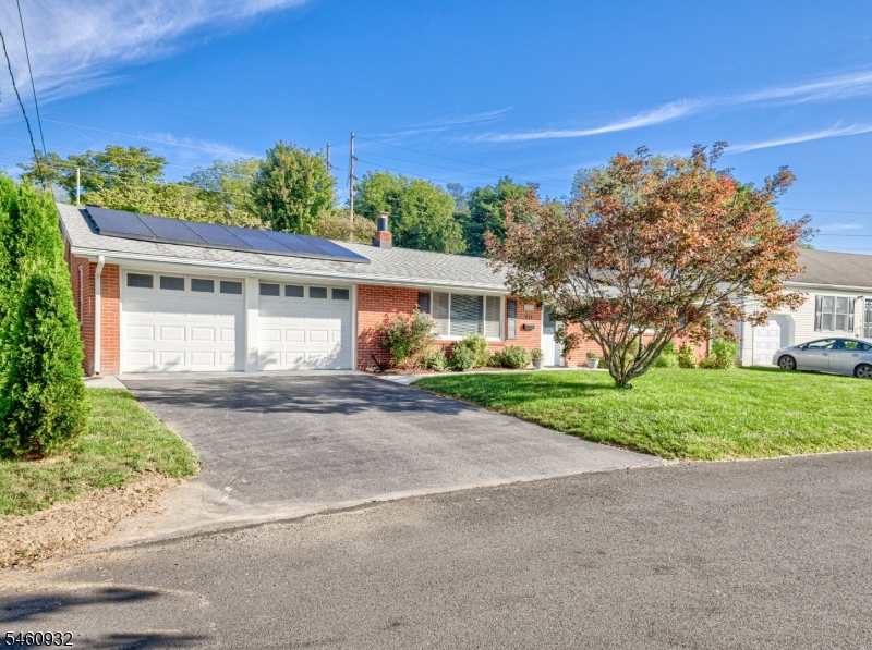 20 Mckinley Ave Property Photo 1