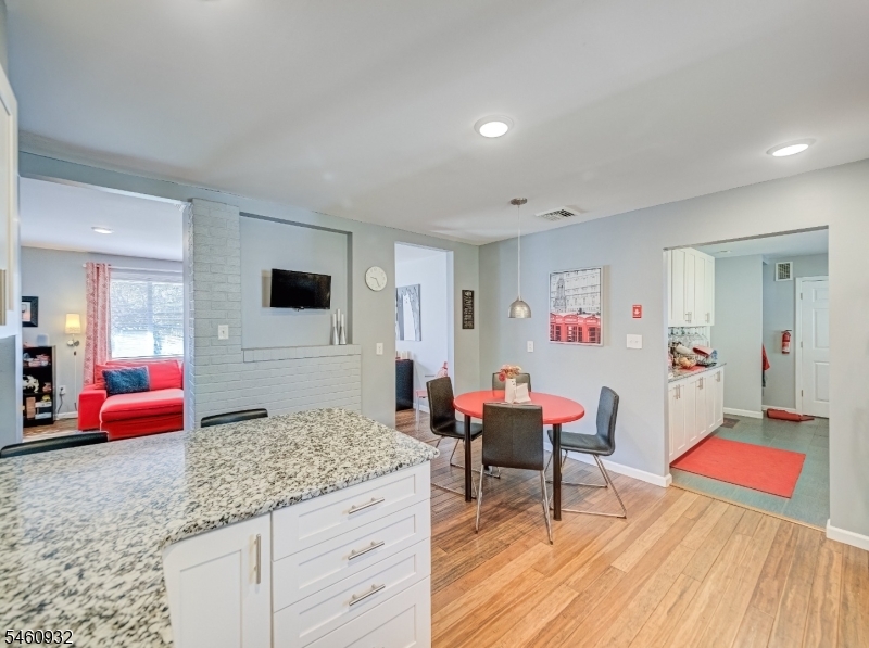 20 Mckinley Ave Property Photo 9